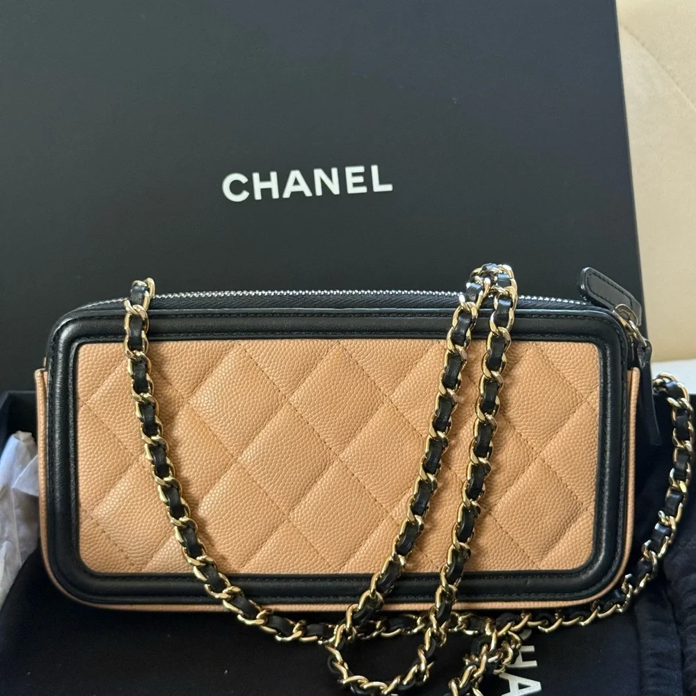 Chanel Caviar Filigree Cc Tan Quilted Leather Chain Crossbody Bag